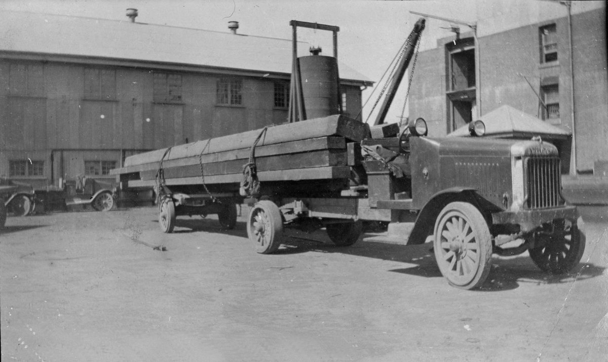 Truck at the Mercantile Wharf, Bulimba, Brisbane, 1924