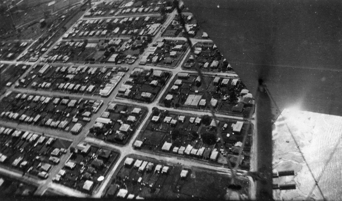 Aerial view of Wynnum, 1931