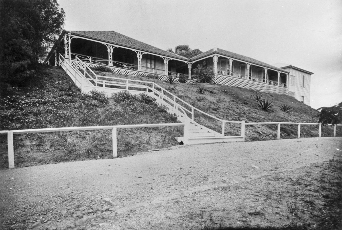 Timber stairs leading up to Folkstone house at Breakfast Creek, 1885, Newstead
