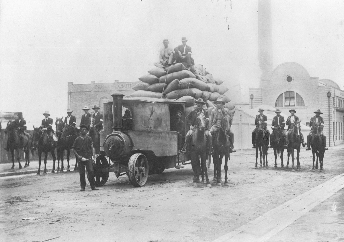 Bushmen guarding essential foodstuffs during the General Strike, Brisbane, 1912, Brisbane City