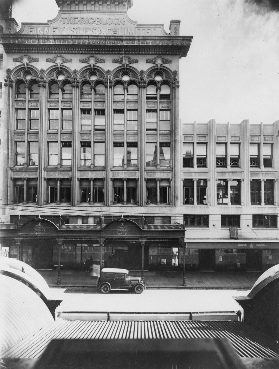 Finney Isles building in Queen Street, Brisbane, 1933, Brisbane City