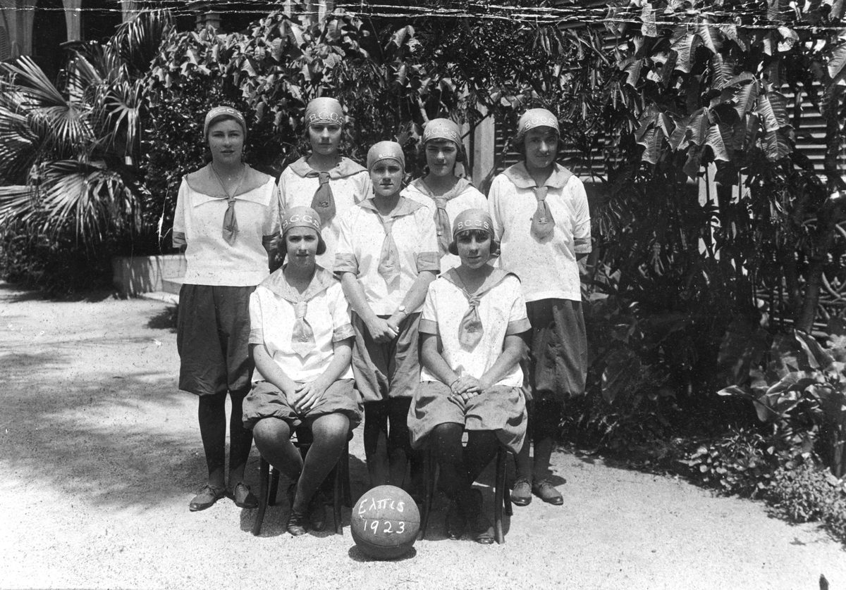 Brisbane Girls Grammar School basket ball team, 1923