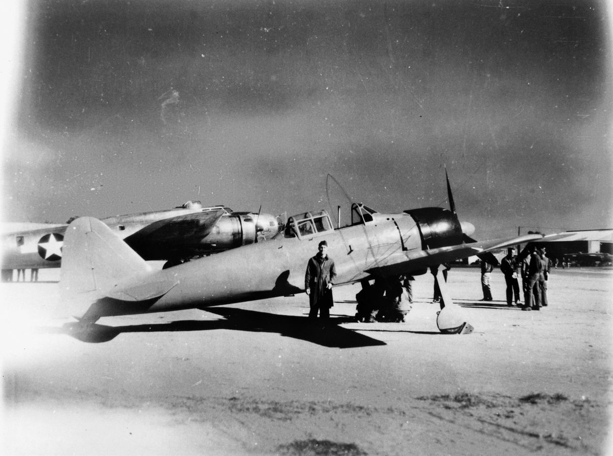 Rebuilt Zero airoplane at Eagle Farm, Brisbane, August 1943
