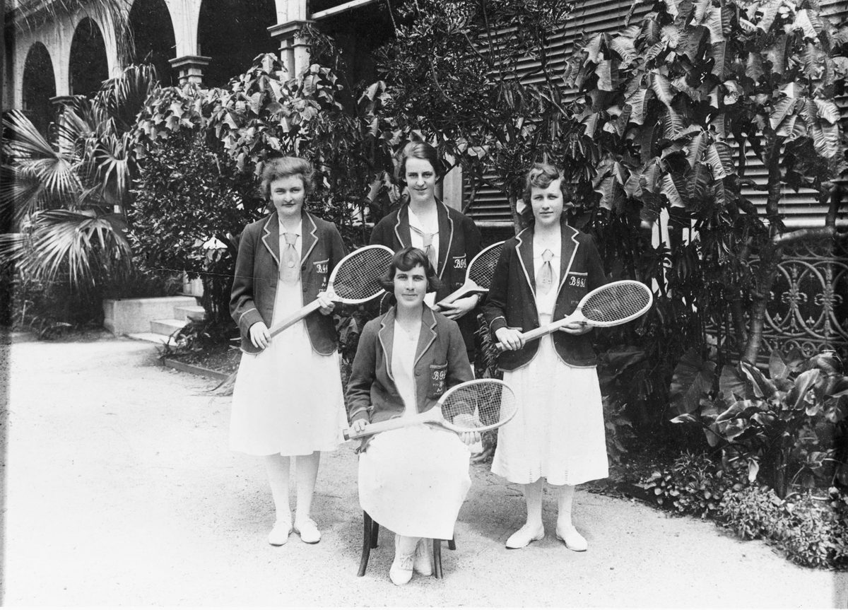 Brisbane Girls Grammar School tennis team, 1924, Spring Hill