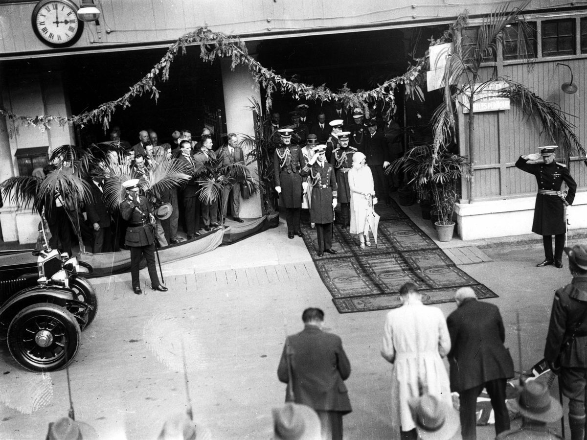 Arrival of The Duke and Duchess of York at Brisbane's Central Station, April 1927, Brisbane City