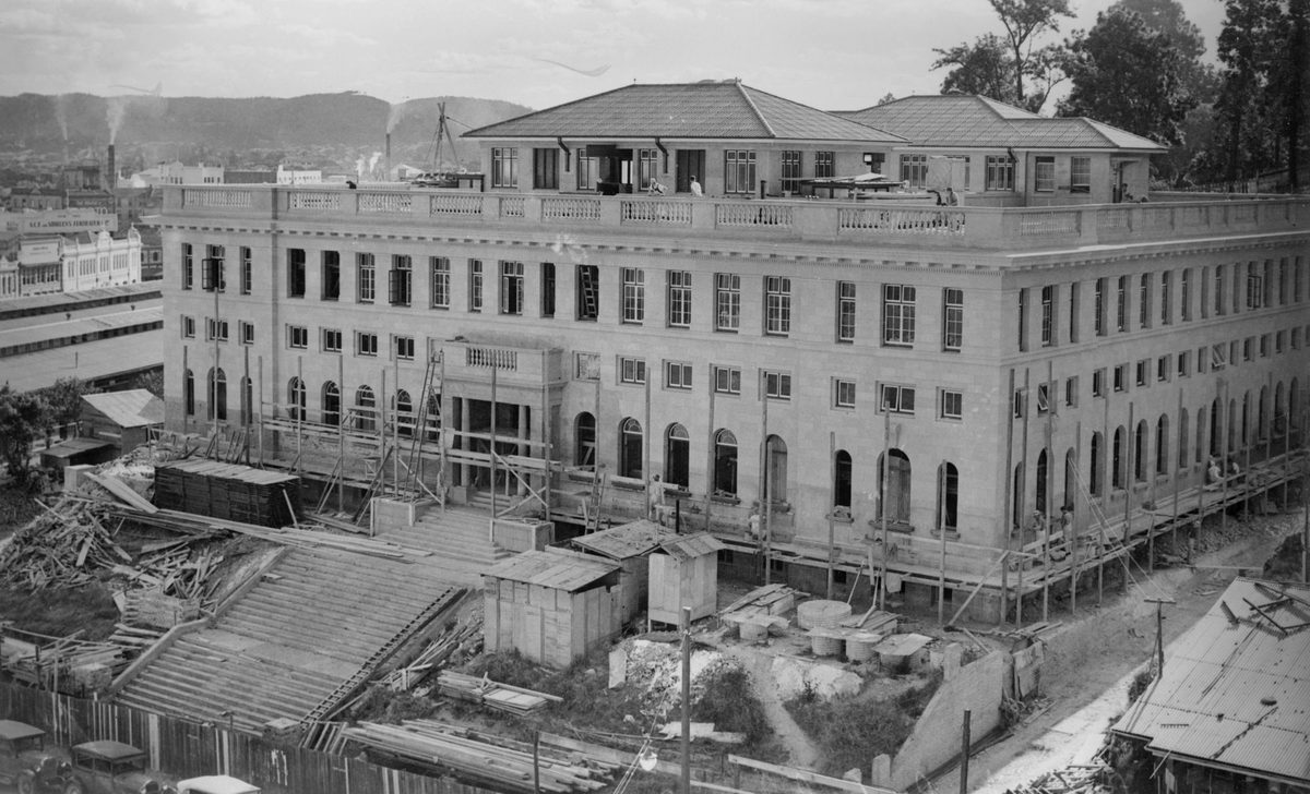 Building the Brisbane Dental Hospital, 1940