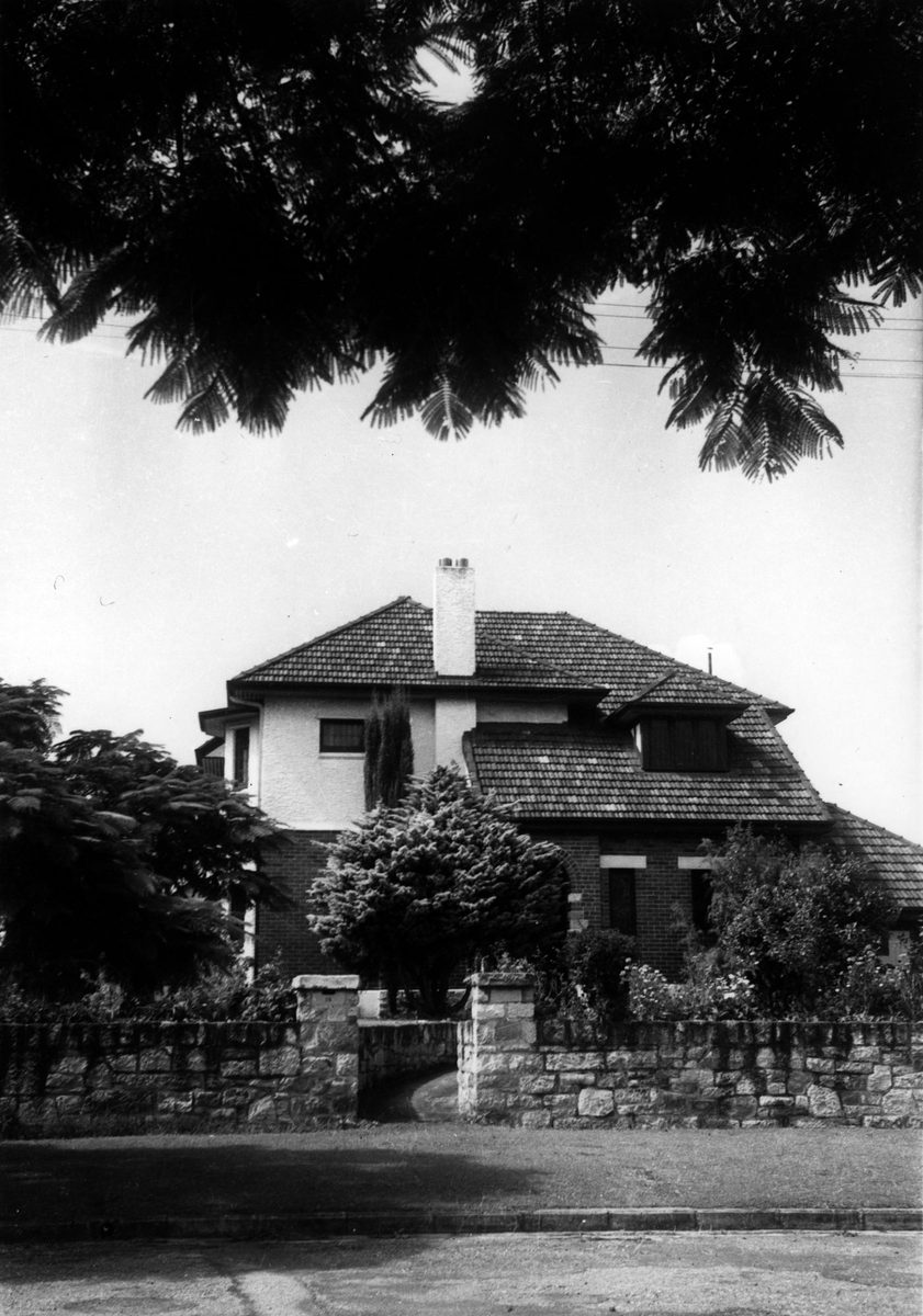 Brick residence in Ascot, Brisbane, 1948