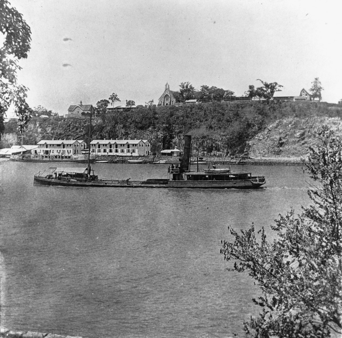 On the Brisbane River at Kangaroo Point, 1916