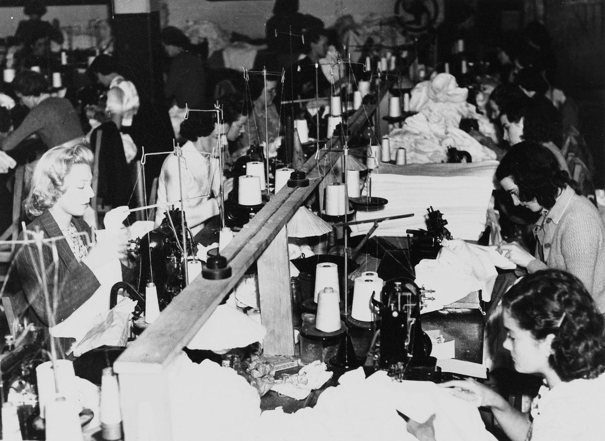 Sewing machinists at work making underwear for the armed forces, Brisbane (1942)