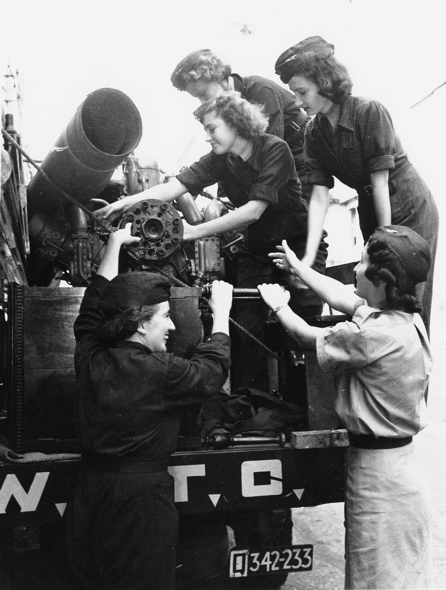 Women's Auxiliary Transport Corps with salvage metal, 1942