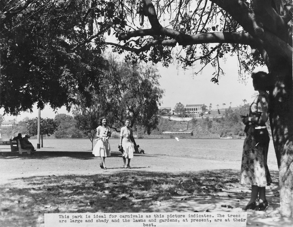 Two ladies walking in New Farm Park, Brisbane, 1948