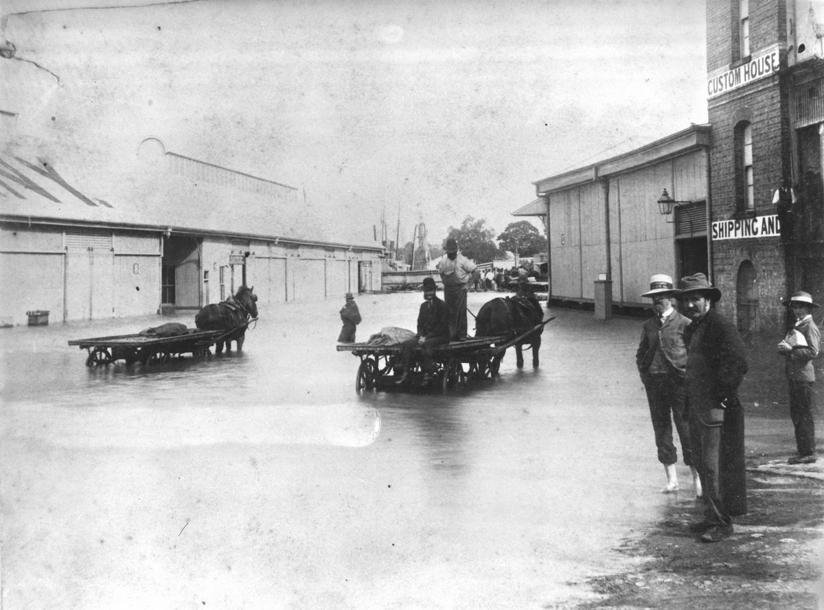 Flooding near A.U.S.N. wharves, Brisbane, 1890, Brisbane City