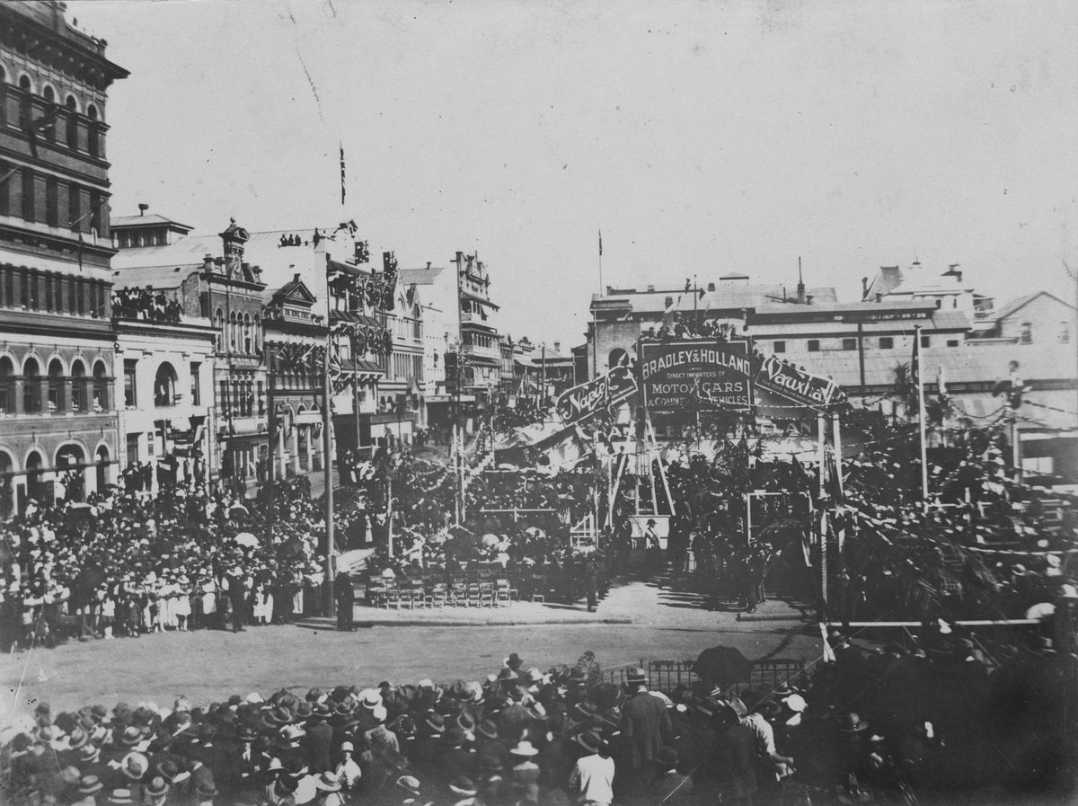 Laying the foundation stone of the Brisbane City Hall (1920)