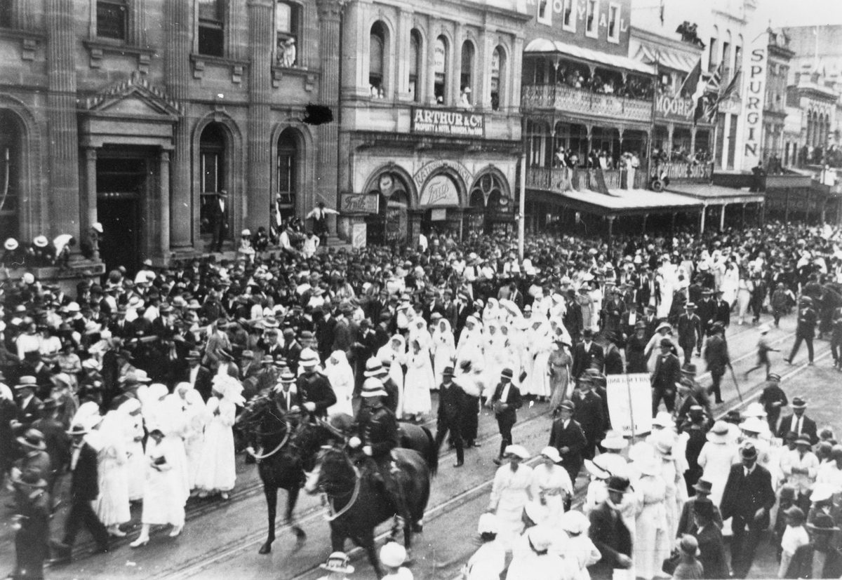 Procession marching down Queen Street, Brisbane, 1919, Brisbane City