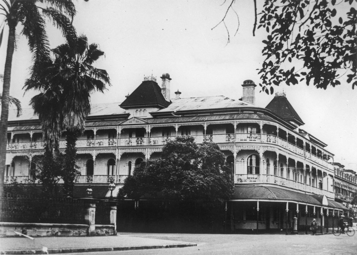 Bellevue Hotel in Brisbane, 1933, Brisbane City