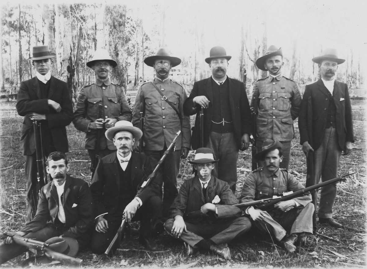 Logan and Albert Riflemen at a club meeting, Beenleigh, 1909