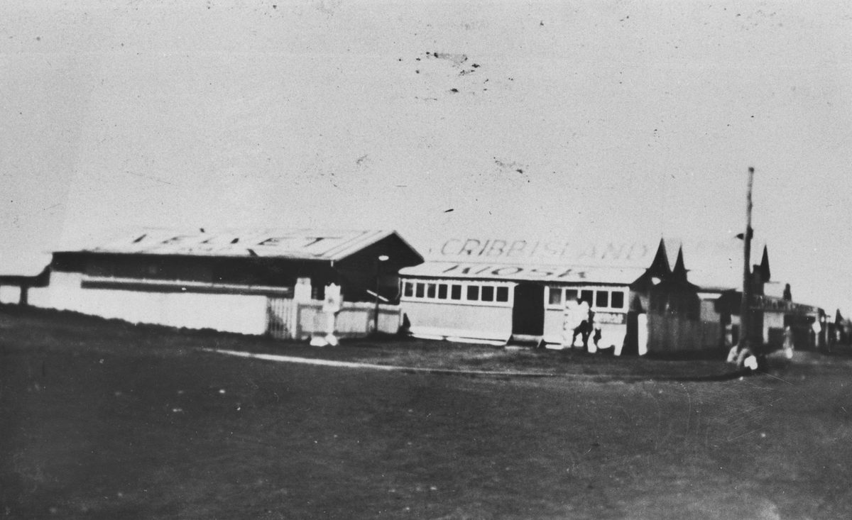 Cribb Island kiosk,1927