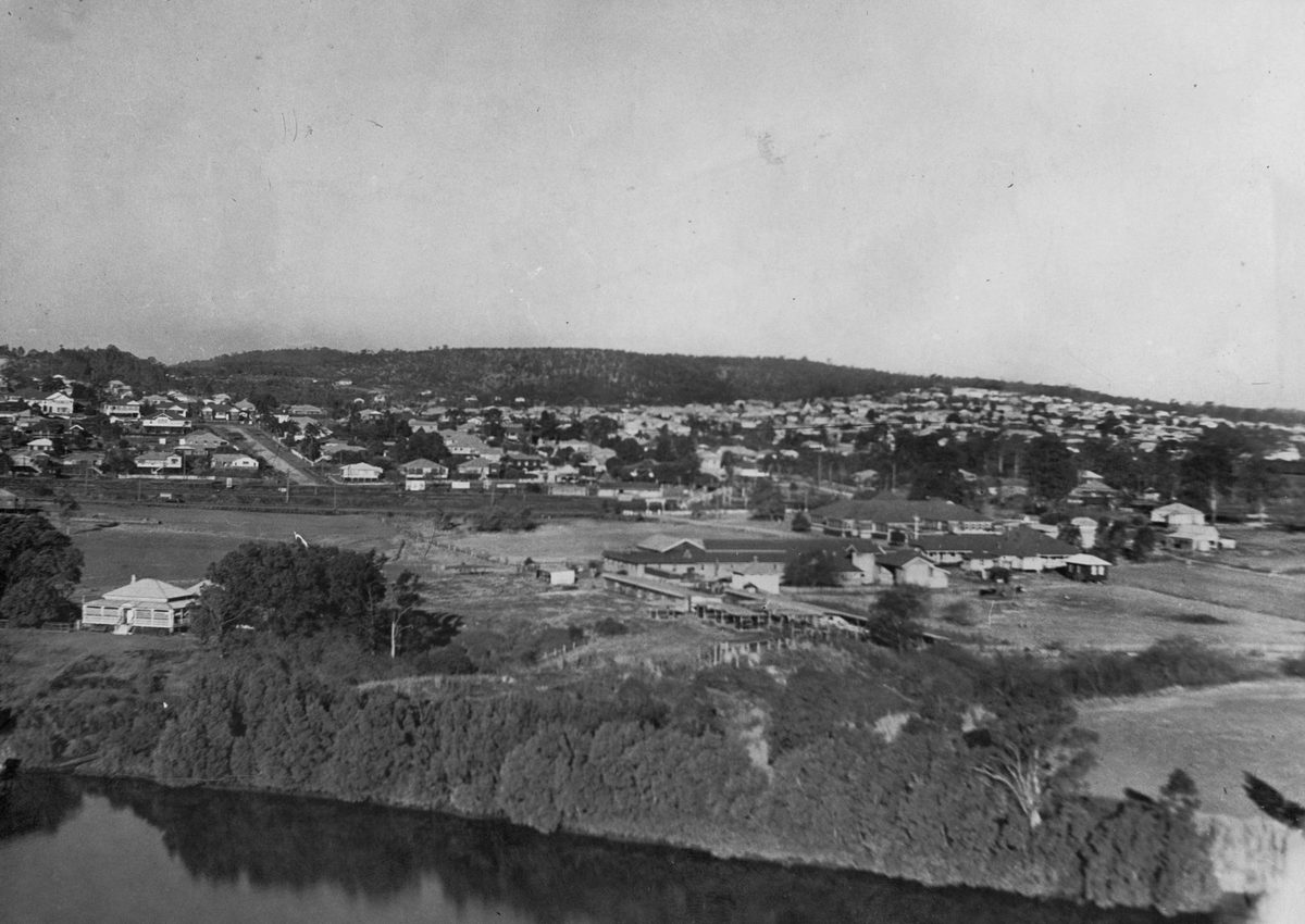 Animal Research Station facing Fairfield Road in Yeerongpilly, Brisbane, 1946