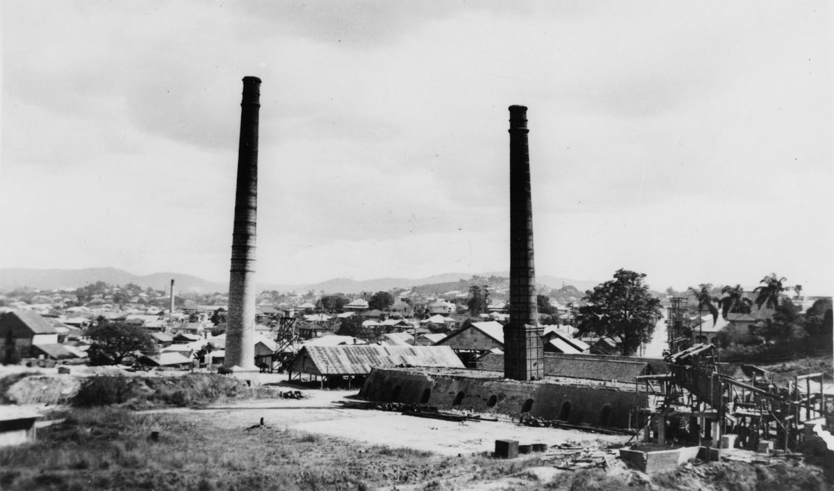 Albion Pottery works, Brisbane, 1949