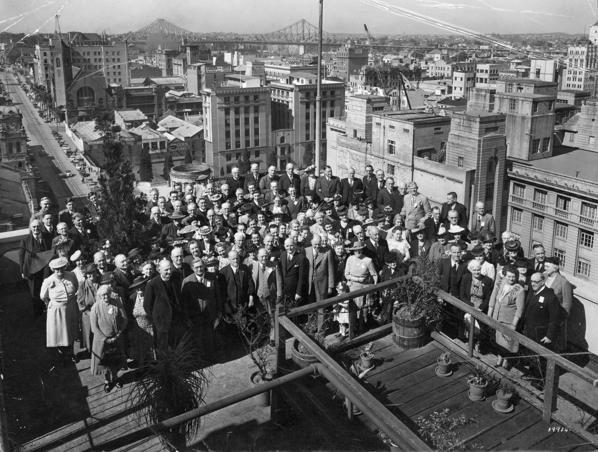 Delegates to the All Australian Temperance Convention on a city rooftop, Brisbane City (1947)