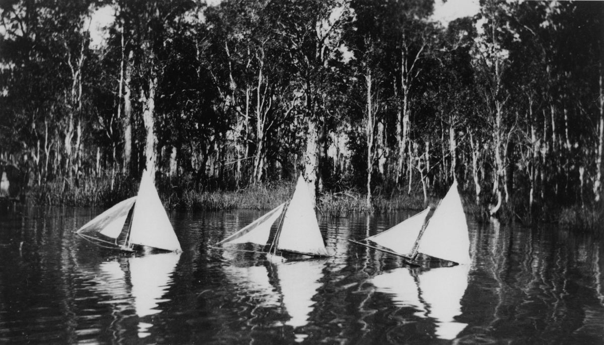 Model boats at Brackenridge, Brisbane, 1923, Bracken Ridge